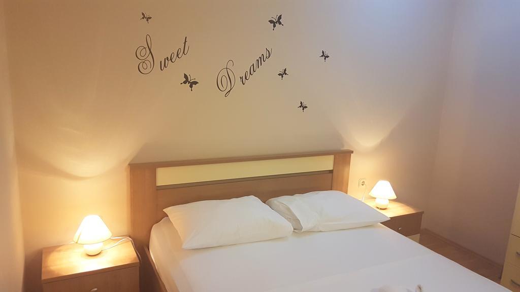 Apartments Mrdelja Врси Екстериор снимка